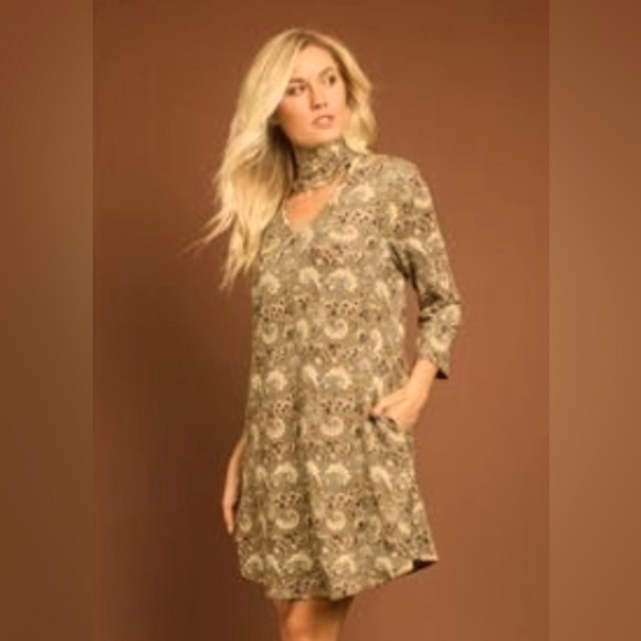 SIMPLY NOELLE VALLEY TWIRL DRESS - OLIVE - Picture 3 of 10